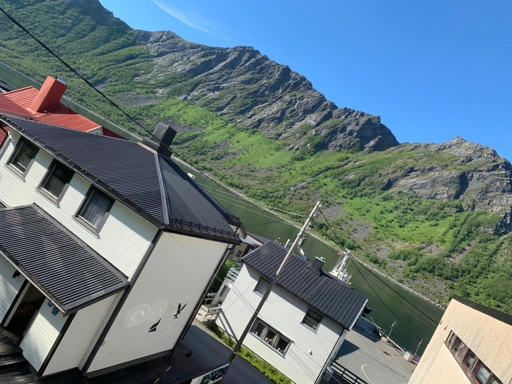Appartement House à Gryllefjord Extérieur photo