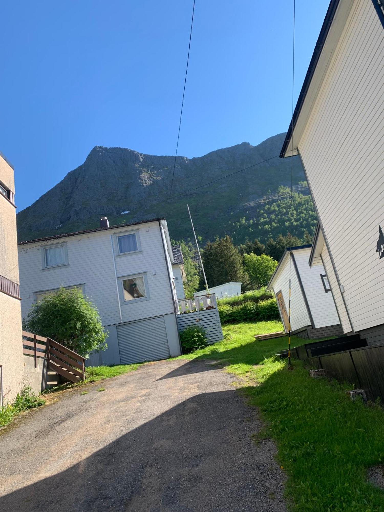 Appartement House à Gryllefjord Extérieur photo